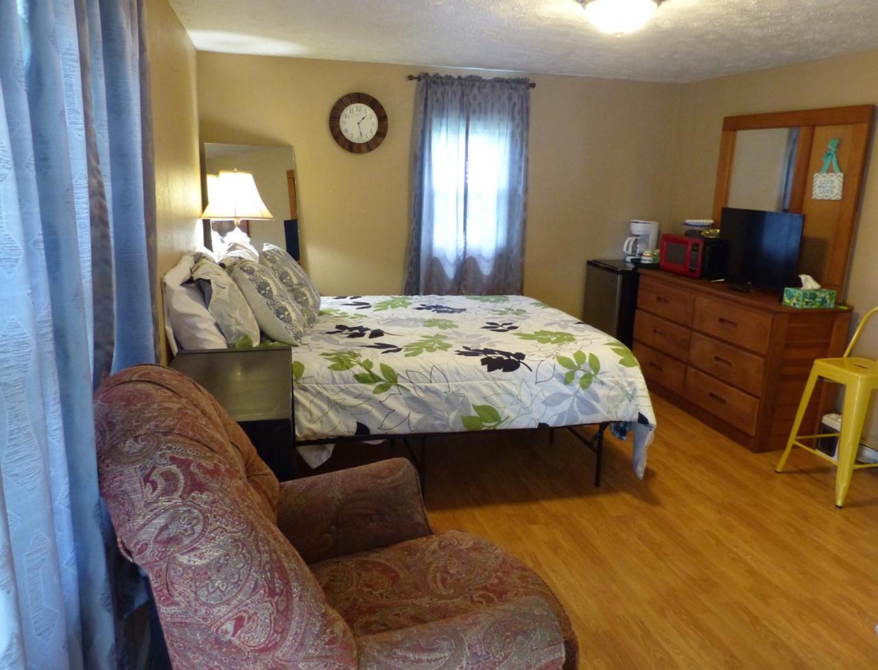 Winter Rentals - Eureka Springs, Beaver Lake Area - Two 4 Bd Full Houses And A 1Bd Unit מראה חיצוני תמונה